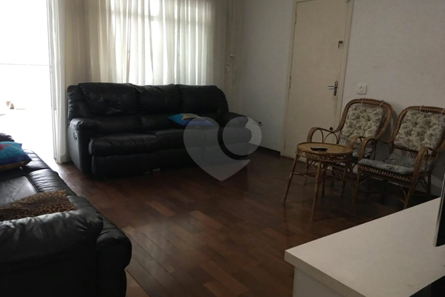 Sobrado à venda com 4 quartos, sendo 3 suítes,  em Tremembé, São Paulo, SP