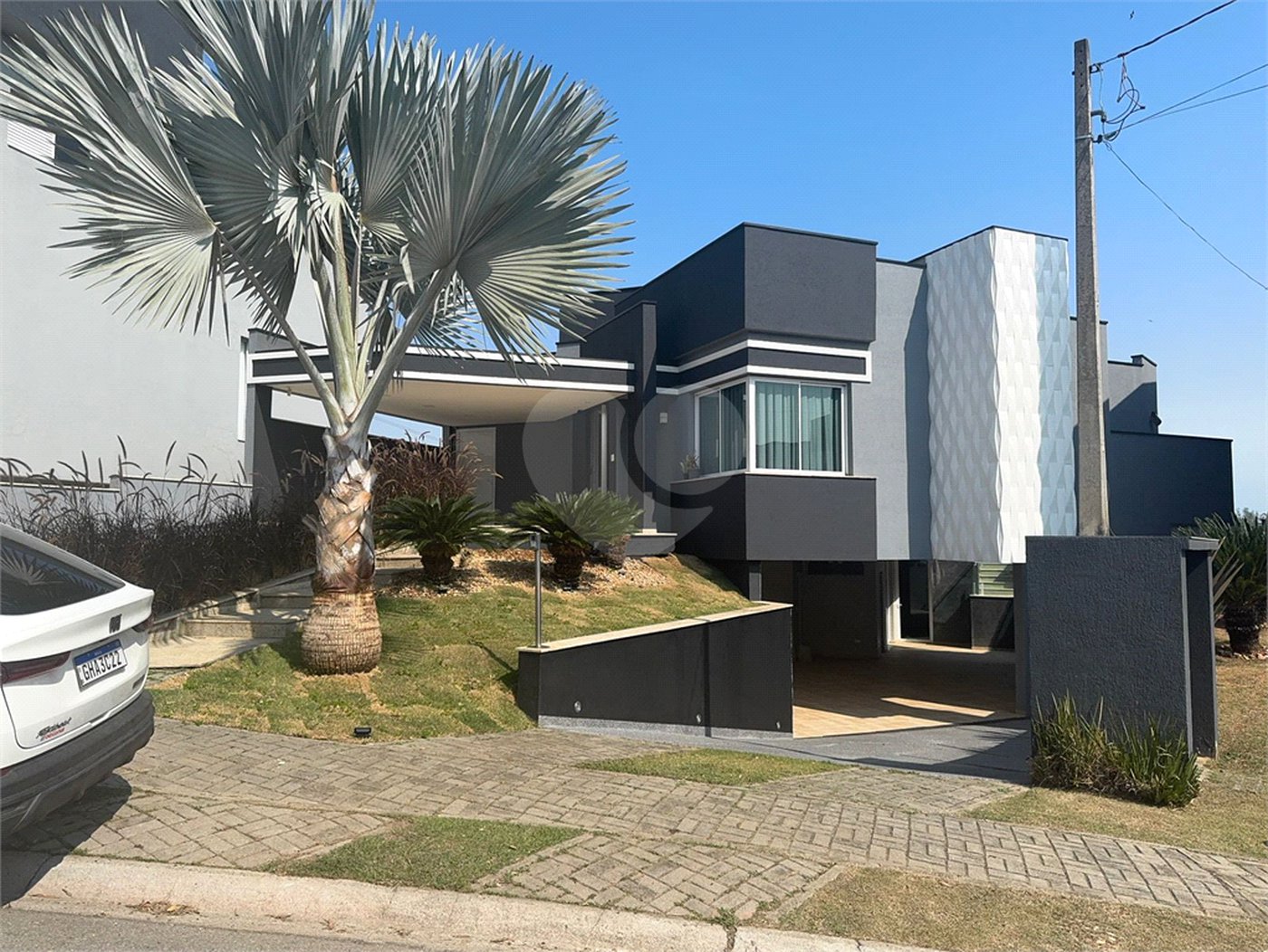 Casa à venda com 3 suítes no condomínio Aruã, Mogi das Cruzes - SP