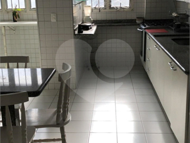 Apartamento à venda com 3 quartos, sendo 1 suíte,  em Vila Olímpia, São Paulo, SP
