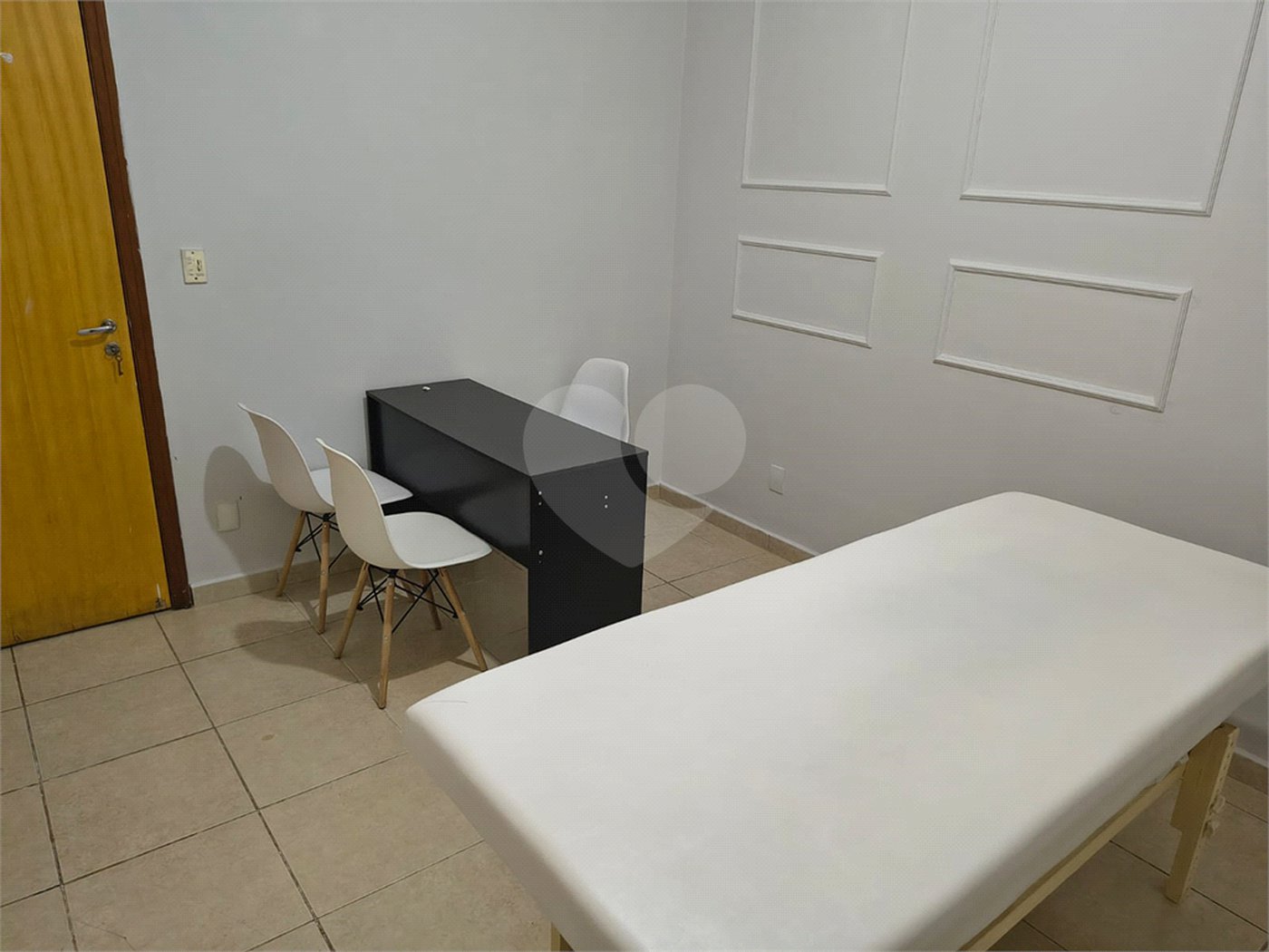 Sobrado à venda com 4 quartos, sendo 2 suítes, em Alto da Boa Vista, Ribeirão Preto, SP