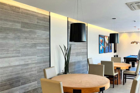Apartamento com 1 quarto com hidromassagem e vista para o mar à venda em Aparecida - SP