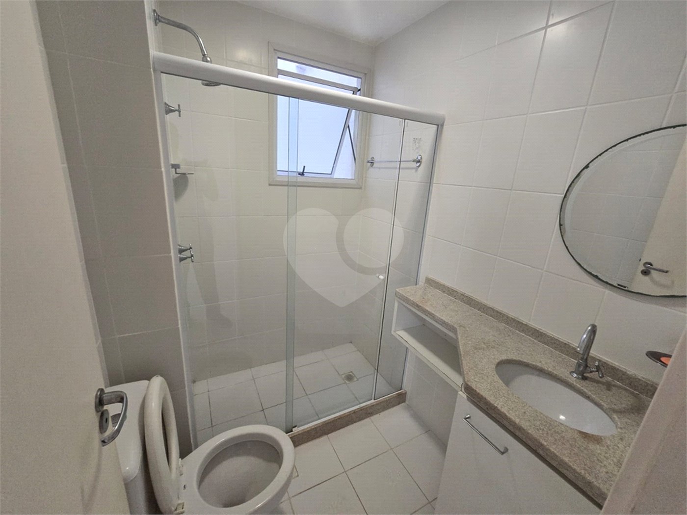 Apartamento para alugar com 2 quartos, sendo 1 suíte, em Parque Riviera, Cabo Frio, RJ