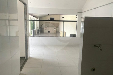 Sobrado à venda com 3 quartos, sendo 1 suíte,  em Jardim Armênia, Mogi das Cruzes, SP