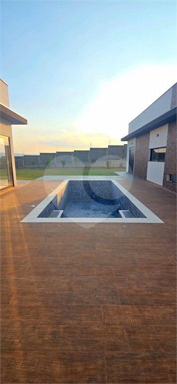 Casa à venda com 4 suítes no condomínio Residencial Dacha, Sorocaba - SP