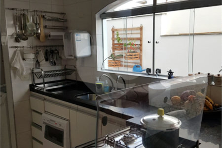 Sobrado à venda com 3 quartos, sendo 1 suíte,  em Jardim Olympia, São Paulo, SP