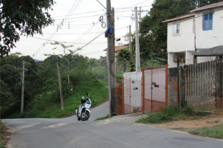 Terreno à venda em Chácaras Copaco, Arujá, SP