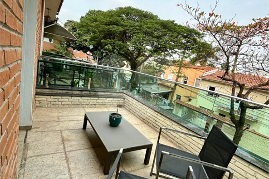 Sobrado à venda com 3 quartos, sendo 1 suíte, em Vila Albertina, São Paulo, SP