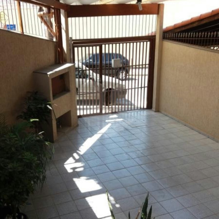 Sobrado à venda com 3 quartos em Vila Nivi, São Paulo, SP