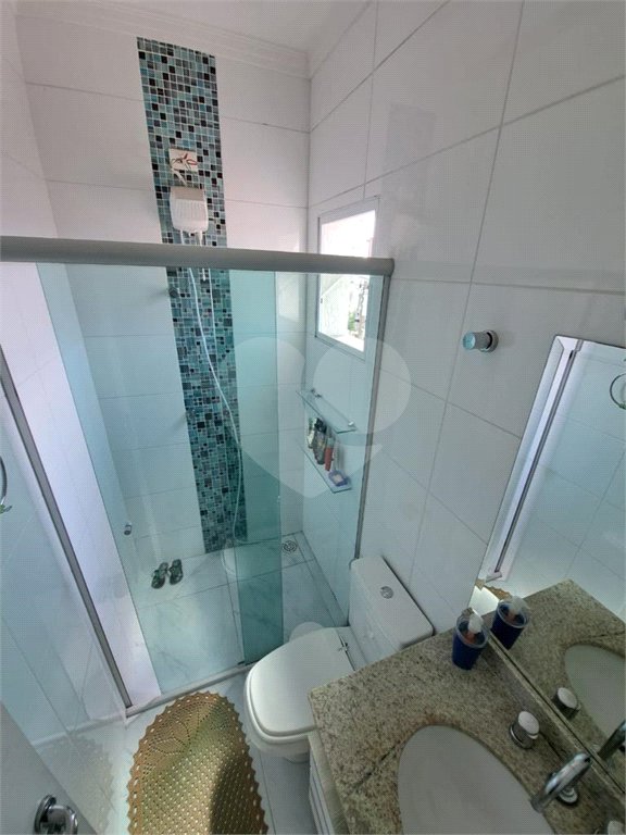 Sobrado à venda com 3 quartos, sendo 1 suíte,  em Vila Gustavo, São Paulo, SP