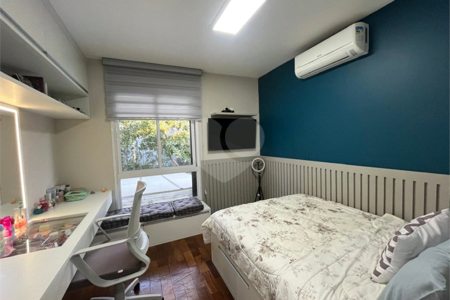 Casa à venda com 3 suítes no condomínio Domus, São Paulo - SP