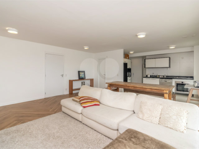 Apartamento à venda com 2 suítes em Santo Amaro, São Paulo, SP