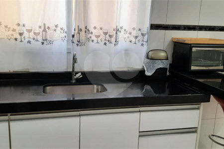 Apartamento à venda com 3 quartos, sendo 1 suíte,  em Vila Pagano, Valinhos, SP