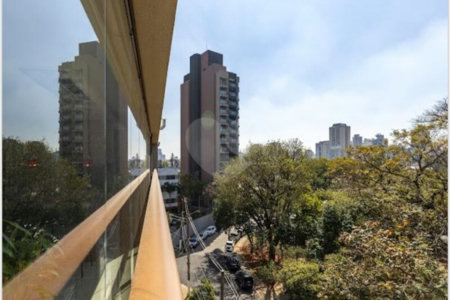 Apartamento à venda com 2 suítes em Brooklin, São Paulo, SP