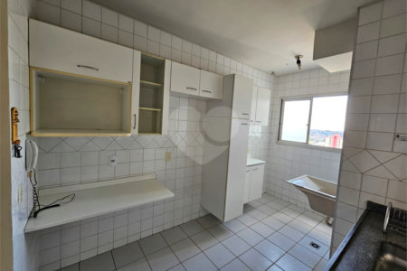 Apartamento com 3 dormitórios à venda no centro de São Carlos