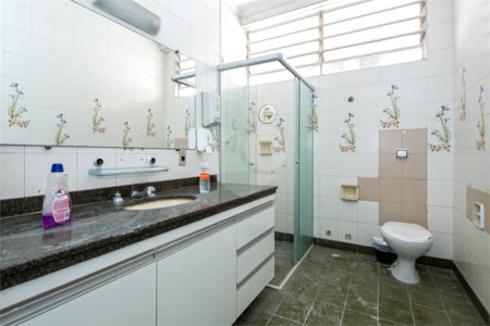 Casa Térrea à venda com 4 quartos, sendo 1 suíte,  em Brooklin Velho, São Paulo, SP
