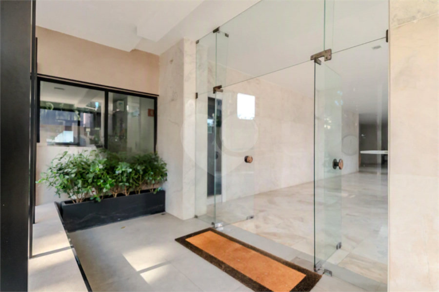 Apartamento à venda com 4 quartos, sendo 1 suíte, em Jardim Europa, São Paulo, SP