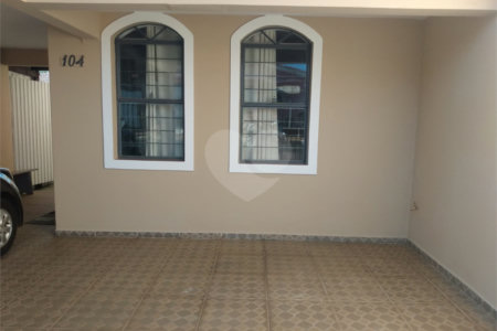 Casa à venda com 3 quartos em Vila Reis, Itapetininga, SP