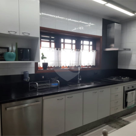 Casa à venda com 4 quartos, sendo 2 suítes,  no condomínio Estância Marambaia, Vinhedo - SP