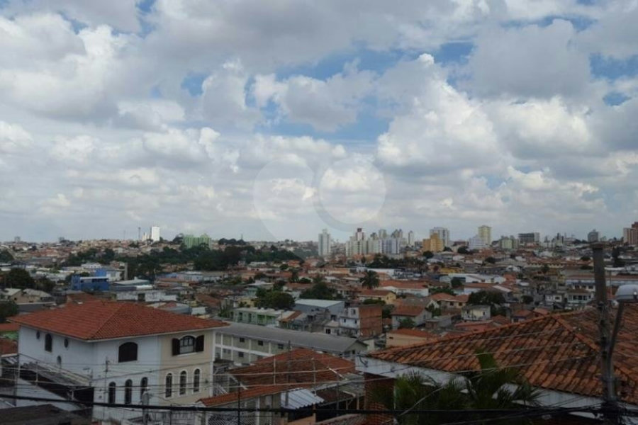 Sobrado à venda com 4 quartos, sendo 1 suíte, em Tremembé, São Paulo, SP