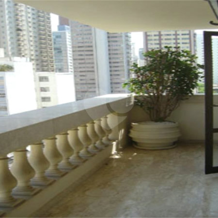 Duplex à venda com 3 suítes em Cerqueira César, São Paulo, SP