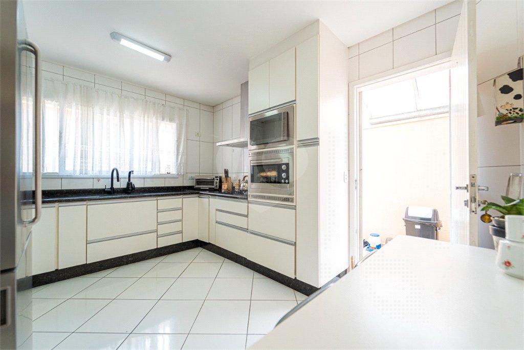 Sobrado à venda com 3 quartos, sendo 1 suíte, em Campo Grande, São Paulo, SP