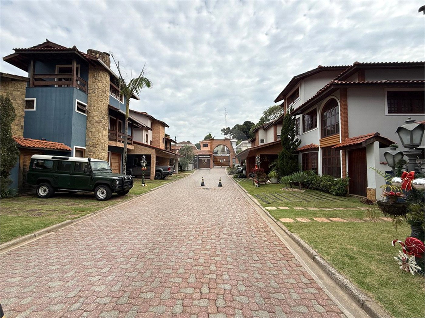 Casa à venda ou para alugar com 3 quartos, sendo 1 suíte, no condomínio Da Serra, São Paulo - SP
