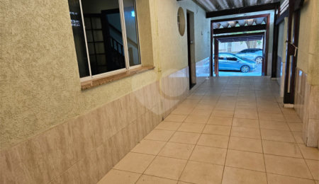 Casa à venda com 3 quartos, sendo 1 suíte, em Água Branca, São Paulo, SP