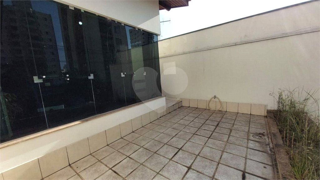 Casa à venda com 6 quartos, sendo 3 suítes, em Jardim Brasil (zona Sul), São Paulo, SP