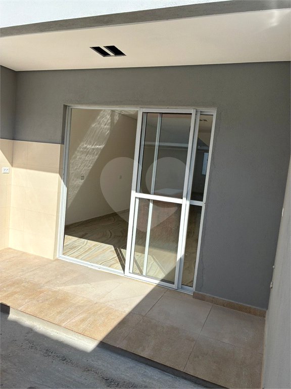 Sobrado à venda com 3 quartos, sendo 1 suíte,  em Calmon Viana, Poá, SP