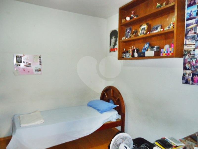 Sobrado à venda com 3 quartos em Jardim Peri, São Paulo, SP