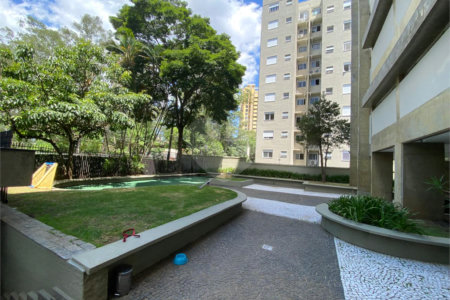 Apartamento à venda com 3 quartos, sendo 1 suíte, em Morumbi, São Paulo, SP
