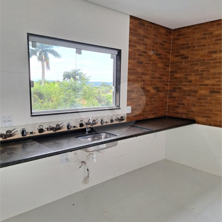 Casa em condomínio à venda com 3 suítes no Centro, Bom Jesus dos Perdões, SP