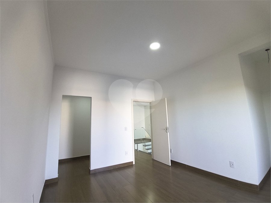 Casa à venda com 3 suítes no condomínio Terras de São Francisco, Sorocaba - SP