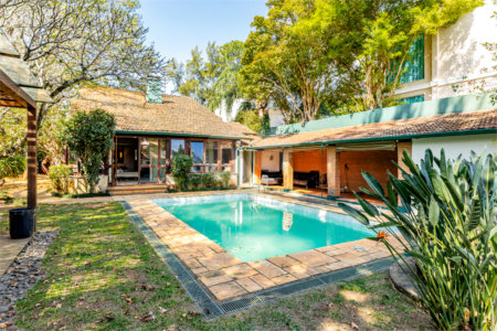 Casa à venda com 3 quartos, sendo 2 suítes,  em Alto da Boa Vista, São Paulo, SP
