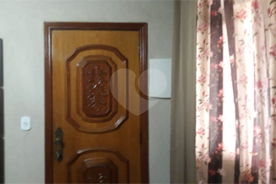 Sobrado à venda com 3 quartos, sendo 1 suíte, em Parque Continental I, Guarulhos, SP