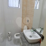 Sobrado à venda com 4 quartos, sendo 2 suítes, em Jaraguá, São Paulo, SP