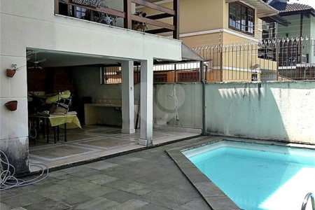 Sobrado à venda com 6 quartos, sendo 4 suítes, em Tucuruvi, São Paulo, SP