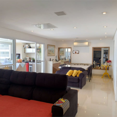 Apartamento à venda com 3 quartos, sendo 1 suíte,  no Centro, São Bernardo do Campo, SP