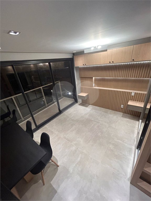 Apartamento à venda ou para alugar com 1 suíte em Pinheiros, São Paulo, SP