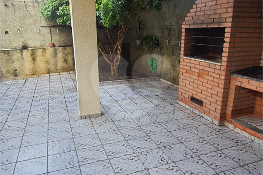 Sobrado à venda com 4 quartos, sendo 1 suíte, em Vila Pereira Barreto, São Paulo, SP