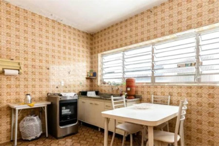 Sobrado à venda com 4 quartos, sendo 1 suíte,  em Vila Dalila, São Paulo, SP