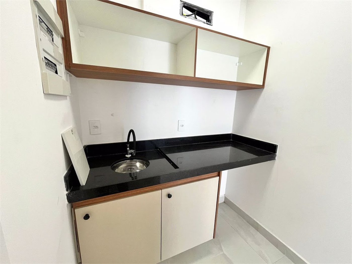 Sala, 42 m² - venda por R$ 300.000,00 ou aluguel por R$ 3.289,63/ano - Vila Matias - Santos/SP