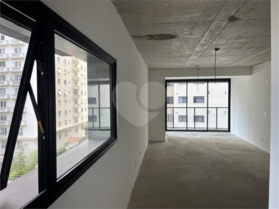 Apartamento à venda com 2 suítes em Cerqueira César, São Paulo, SP