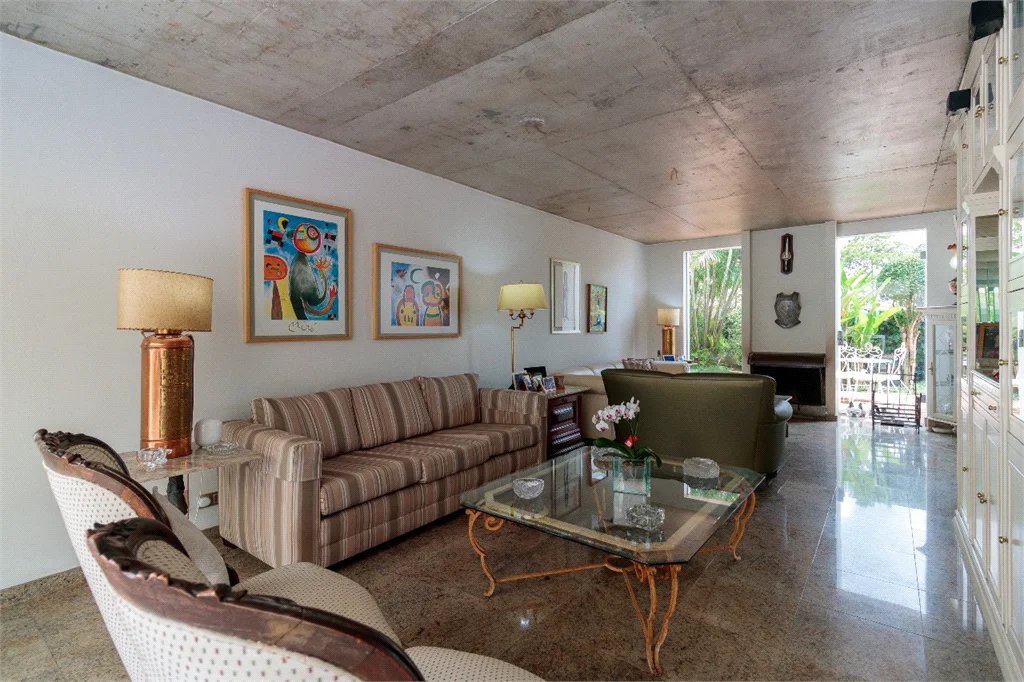 Casa à venda com 4 quartos, sendo 3 suítes, em Jardim Panorama, São Paulo, SP