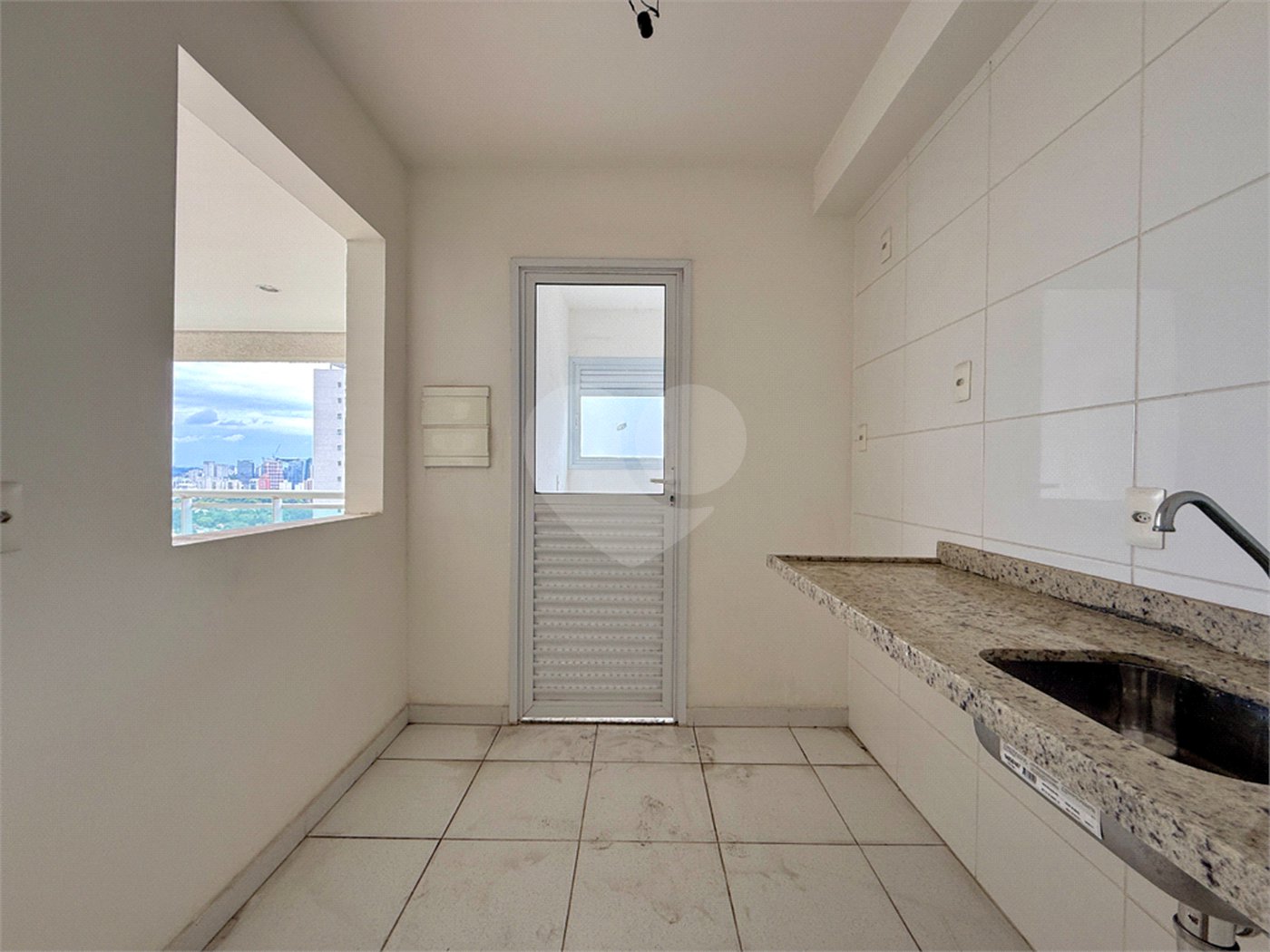 Apartamento à venda com 2 quartos, sendo 1 suíte, em Alto da Boa Vista, São Paulo, SP