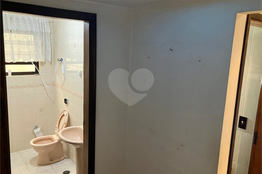 Sobrado à venda com 3 quartos, sendo 1 suíte, em Vila Mazzei, São Paulo, SP
