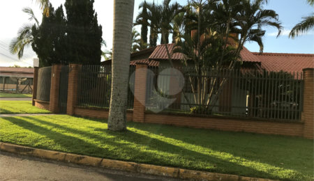 Terreno à venda com 4 quartos, sendo 1 suíte,  no condomínio Zuleika Jabour, Salto - SP