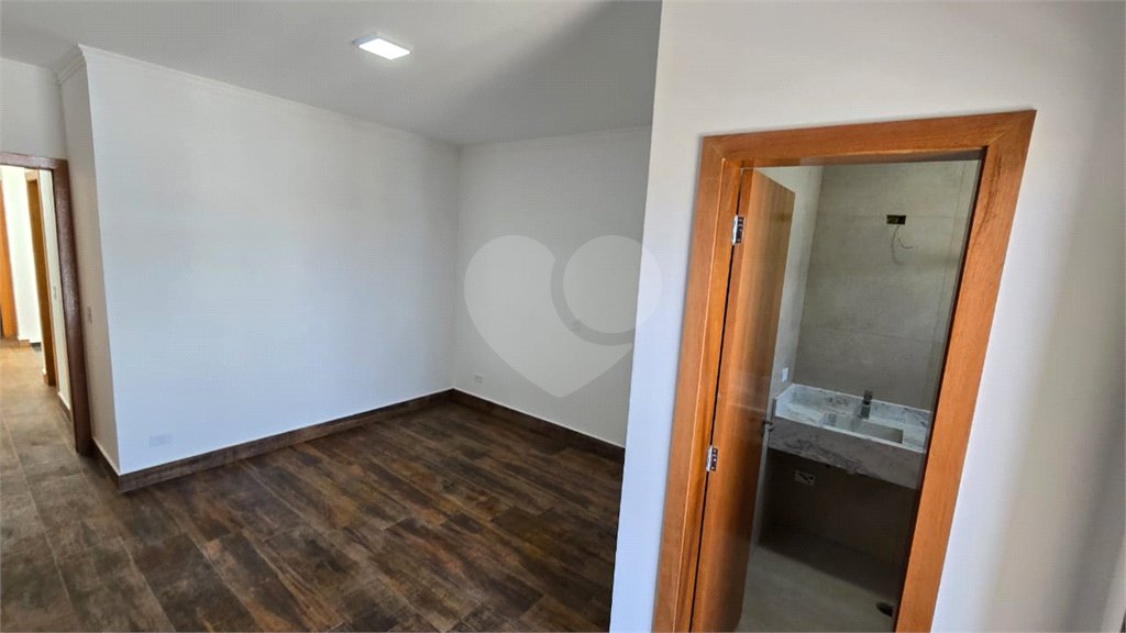 Sobrado à venda com 3 quartos, sendo 1 suíte, em Jardim Maristela, São Paulo, SP