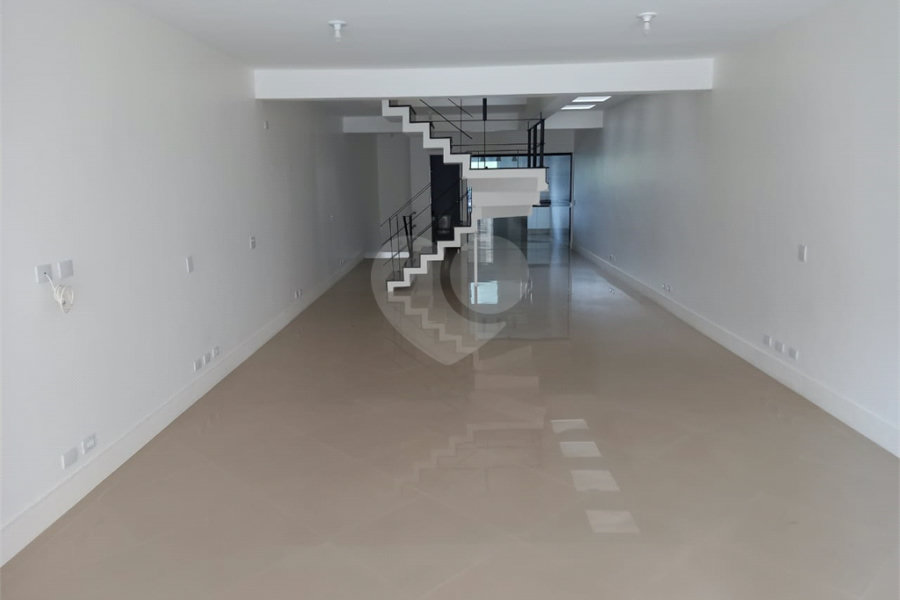 Casa para alugar com 4 suítes no condomínio Milenium, São Paulo - SP