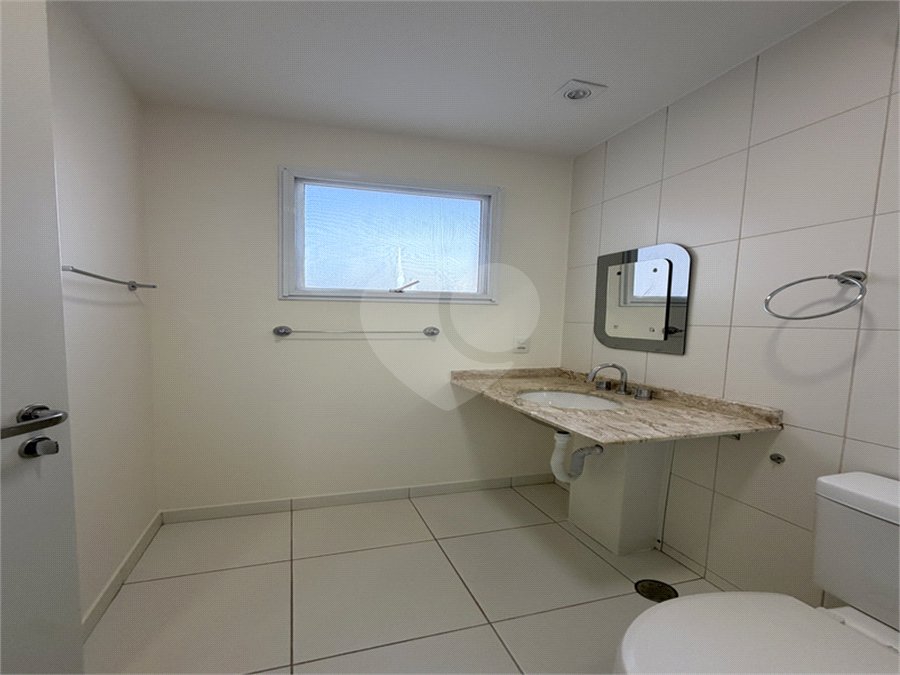 Apartamento para alugar com 2 quartos, sendo 1 suíte,  em Vila Suissa, Mogi das Cruzes, SP
